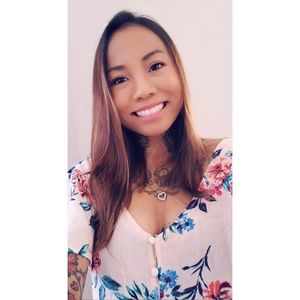 Meet your Posher, Tee